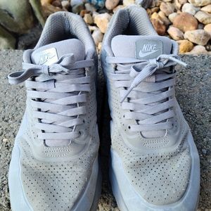 Mens Nike used shoes